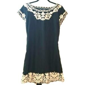 XXI Women's Medium Black Tan Embroidered Lace Floral Top